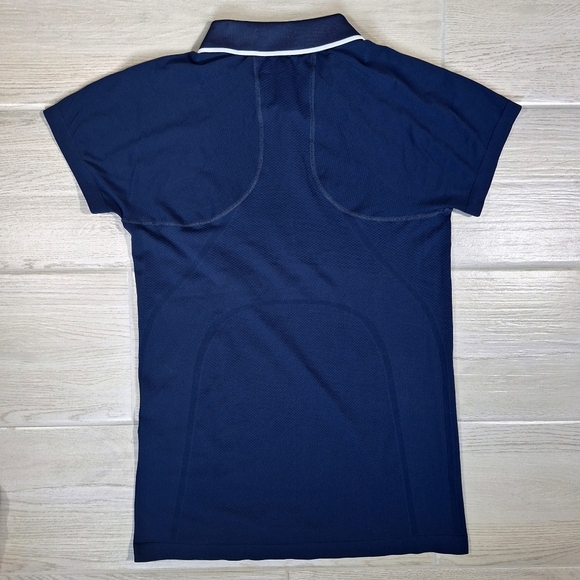 Athleta Women's Navy Blue Momentum Seamless Lightweight Polo Tee - Size Medium - Picture 5 of 7